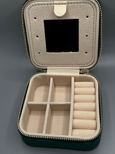 Green Velvet Jewelry Box|1807