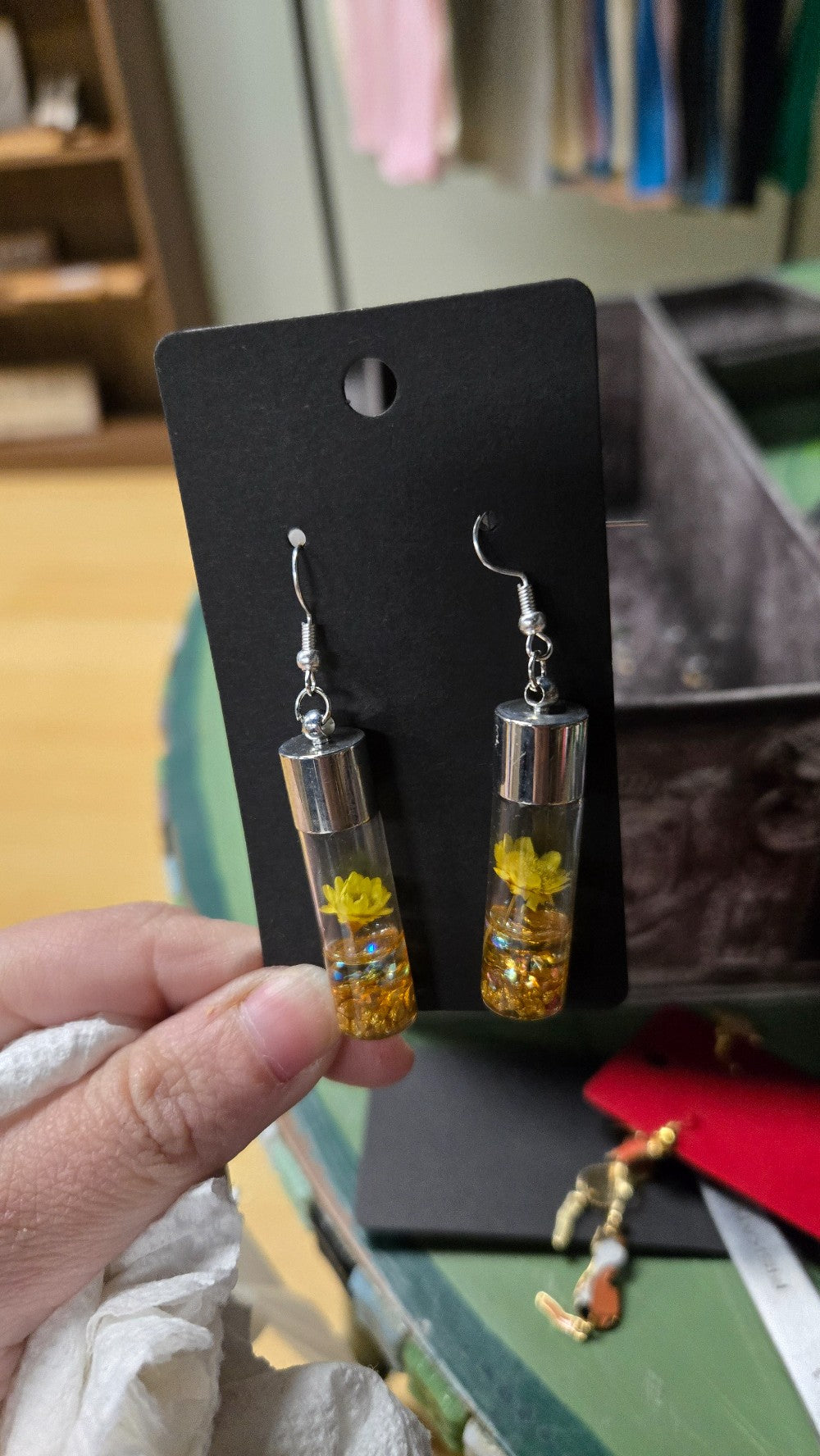 Flowers Come in a Little Glass Vile!|1490